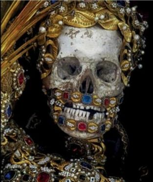 An art historian hailed as ‘Indiana Bones’ has cast light on centuries-old jewel-encrusted skeletons held in churches across Europe in his book ‘Heavenly Bodies: Cult Treasures and Spectacular Saints from the Catacombs’. - See more at: http://www.italymagazine.com/news/heavenly-bodies-book-examines-skeletons-roman-catacombs#sthash.NlLzOiOz.dpuf Rome Catacombs, Stage Management, The Catacombs, Skulls And Bones, Heavenly Bodies, San Francesco, A Skeleton, Art Historian, A Skull