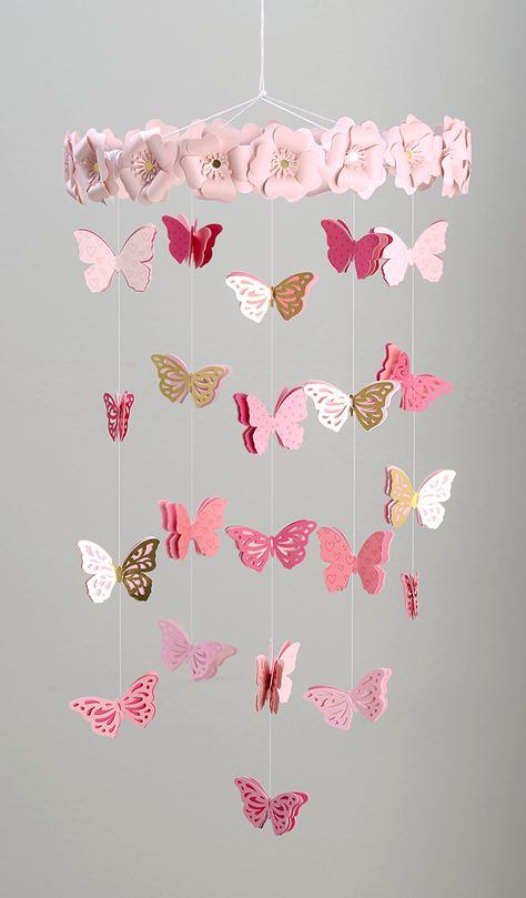 DIY Butterfly Mobile with Close to my Heart and @PocketfulofPaint Mobile Art Butterfly, Diy Butterfly Decorations, Mobile Craft, Butterfly Mobile, Flower Mobile, Diy Butterfly, Mobile Baby, Paper Flowers Craft, Diy Paper Crafts Decoration