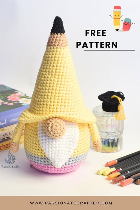 The free crochet pencil gnome pattern is perfect for beginners. It is the perfect crochet gift for teachers to brighten their workspace. Additionally it can be the perfect present for your children as well. Teacher Gnome Crochet Pattern, Crochet Projects For Teachers, Gnome Amigurumi Free Pattern, Crochet Back To School, Teacher Crochet Gifts, Free Gnome Crochet Pattern, Kawaii Crochet Pattern Free, Crochet Gifts For Teachers, Pencil Crochet Pattern