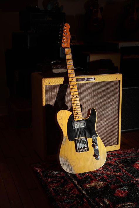 Fender telecaster and amp Black Telecaster, Butterscotch Telecaster, Telecaster Bridge, Fender Thinline Telecaster, Telecaster Thinline, Fender Telecaster Deluxe, Telecaster Neck, Guitar Rig, Guitar Obsession