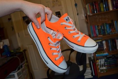 neon converse. ♡ Neon Converse, Orange Converse, Tenis Converse, Diesel Punk, Outfits With Converse, Everyday Shoes, Shoe Closet, Mirror Mirror, Dieselpunk