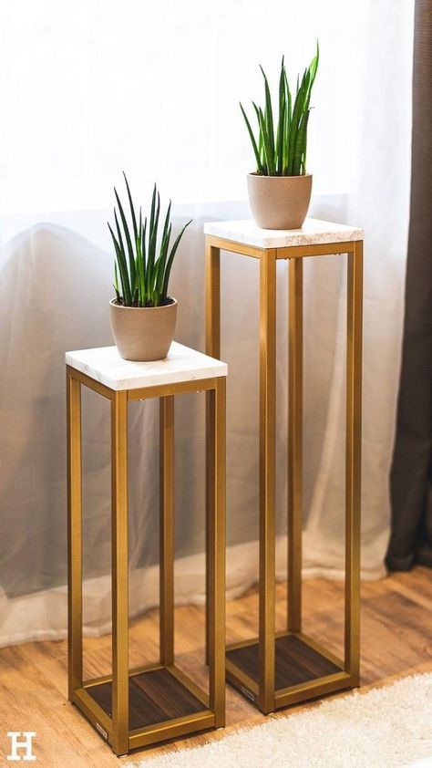 Diy Living Room Decor, Metal Furniture Design, Woodworking Inspiration, Small Woodworking Projects, Wall Table, House Plants Decor, Plant Stands, Beginner Woodworking Projects, Diy Furniture Table