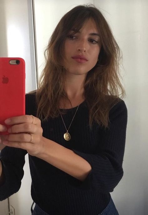 Jeanne Damas Hair, Jeanne Damas Style, Parisienne Style, French Girl Chic, Jeanne Damas, French Girls, French Chic, Euro Style, Beautiful Long Hair