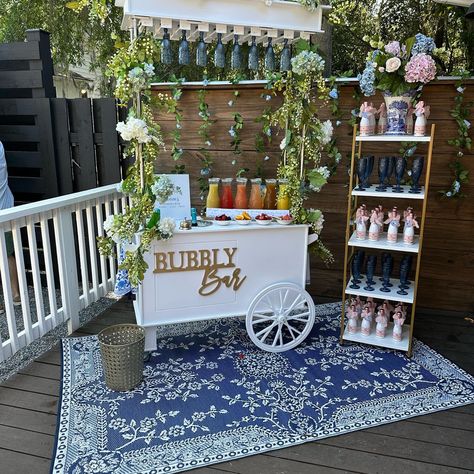 Drink Area For Party, Bridal Shower Champagne Bar, Mimosas Bar, Beverage Station Party, Foodtrucks Ideas, Party Rental Ideas, Bridal Shower Drinks, Mobile Bar Cart, Party Rentals Business