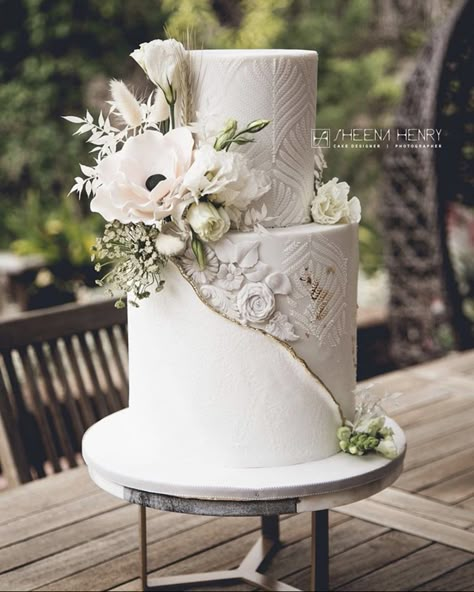 Beautiful Wedding Cake, Pretty Wedding Cakes, Creative Wedding Cakes, Beautiful Cake Designs, Elegant Birthday Cakes, Wedding Cake Photos, Dream Wedding Cake, Luxury Wedding Cake, Floral Wedding Cakes