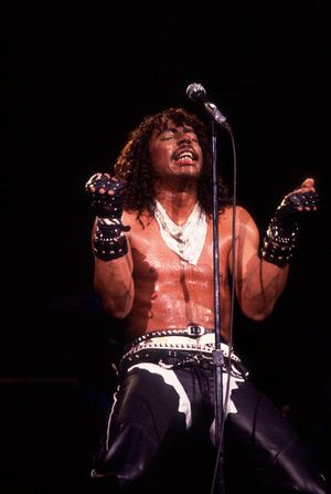 Ten Reasons Why Rick James Was "The King of Punk Funk": 1991- Grammy Award Black Musicians, Gil Scott Heron, Rick James, Vintage Black Glamour, Black Actors, Marvin Gaye, Neo Soul, Black Music, Stevie Wonder