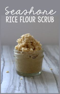 Make this delicate scrub with fresh rice flour. It's perfect for exfoliating your face and body.  via @gretasday Exfoliator Diy, Rice Scrub, Salt Face Scrub, Face Cream Recipe, Diy Face Cream, Coffee Scrub Diy, Baking Soda Bath, Baking Soda Face, Coffee Face Scrub