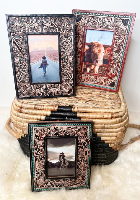 Hand Tooled Leather Photo Frame Western Cowgirl Cowboy Wedding, Christmas, or Fathers Day Gift Bridal Shower New Baby Family Photo - Etsy Western Anniversary Gifts, Tooled Leather Picture Frame, Tooled Leather Wedding, Cowhide Picture Frame, Leather Wedding Decor, Western Gift Ideas, Cowboy Wedding Decorations, Western Wedding Gifts, Cadre Photo Diy