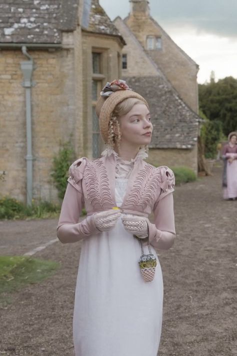 Anya Taylor-Joy as Emma Woodhouse Anya Taylor Joy Emma, Emma Costumes, Emma Outfits, Emma Aesthetic, Period Drama Costumes, Maria Core, Emma 2020, Emma. 2020, Emma Woodhouse