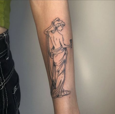 Greek Women Statues Tattoo, Statue Woman Tattoo, Persephone Statue Tattoo, Minimalist Statue Tattoo, Greek Statue Tattoo Woman, Tattoo Greek Goddess, Women Statue Tattoo, Greek Inspired Tattoos For Women, Feminine Greek Tattoo