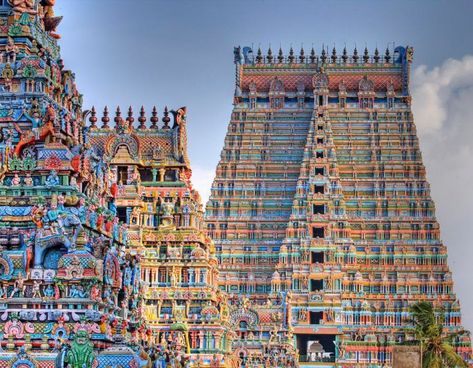 Top 10 Beautiful Temples Srirangam Temple, Mayan Architecture, Architecture Antique, Temple India, Indian Temple Architecture, India Architecture, Ancient Indian Architecture, Temple Architecture, Indian Temple