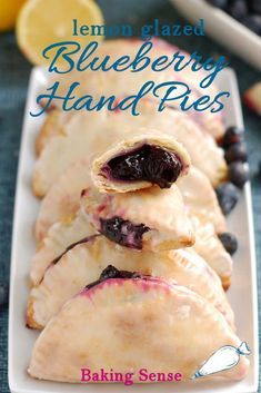 Blueberry Turnovers, Blueberry Hand Pies, Homemade Blueberry Pie, Blueberry Crumb Cake, Hand Pie Recipes, Make Dessert, Fried Pies, Hand Pie, Blueberry Desserts