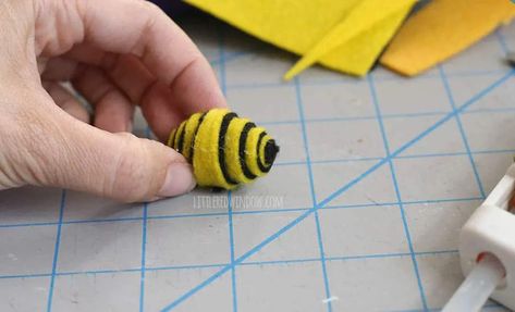 DIY Little Flower Costume and Bee Headband - Little Red Window Felt Bees Diy, How To Make Bees, Diy Flower Costume, Making Bees, Flower Costume Diy, Diy Bees, Diy Bumble Bee, Bee Costume Diy, Bee Headband