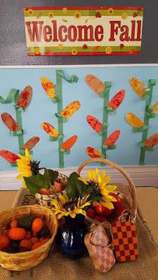 Dramatic play farm stand complete with a corn field. Dramatic Play November, Scarecrow Dramatic Play Preschool, Fall Dramatic Play Ideas, Harvest Dramatic Play, Thanksgiving Dramatic Play, Pumpkin Patch Dramatic Play, Preschool Lesson Plans Themes, Stars Classroom, October Ideas