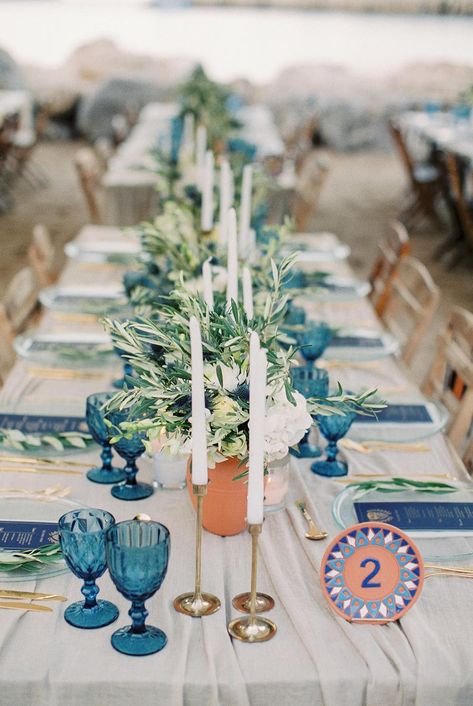 Santorini Party, Greek Wedding Theme, Greek Party Theme, Cornflower Blue Wedding, Mamma Mia Wedding, Greece Party, Greek Wedding Traditions, Fab Mood, Grecian Wedding