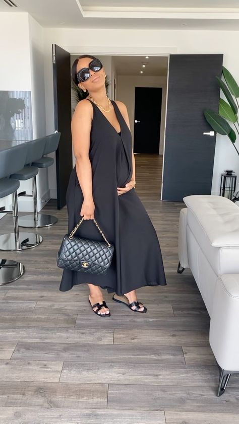 Preggy Outfit Pregnancy Style, Modest Pregnancy Outfits, Maternity Fashion Black Women, Elegant Pregnancy Outfits, Maternity Outfits Black Women, Classy Maternity Outfits, Classy Pregnancy Outfits, Chic Pregnancy Outfits, Pregnancy Outfits Casual