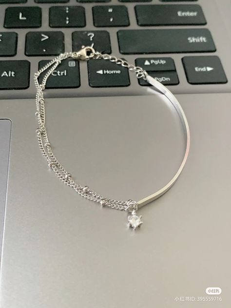 Silver Jwellary, Minimalist Accessories Jewellery, Silver Bracelet Designs, Hand Jewelry Rings, Fancy Jewelry Necklace, Edgy Jewelry, Silver Bracelets For Women, Bangles Jewelry Designs, Girly Accessories