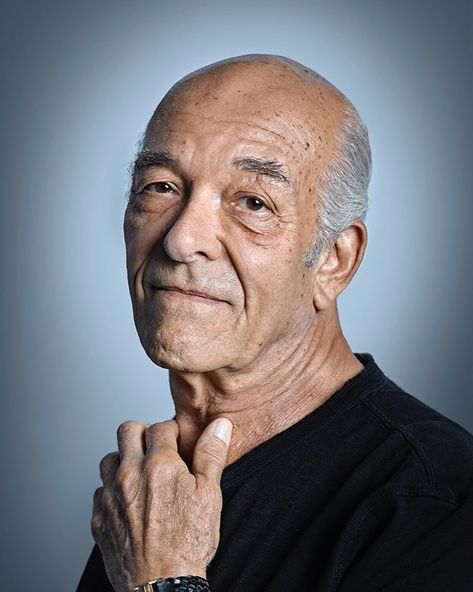 Mark Margolis. Breaking Bad Actors, Mark Margolis, Pet Detective, Darren Aronofsky, Ace Ventura, Head Drawing, Lifelong Friends, Family Plan, Better Call Saul