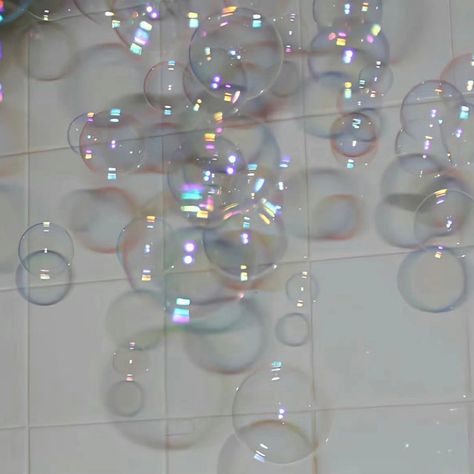 Bubble Bath Aesthetic, Aquarius Aesthetic, Bath Aesthetic, Nostalgia Aesthetic, Glinda The Good Witch, Photography Themes, Cover Art Design, Rainbow Glass, Ethereal Art