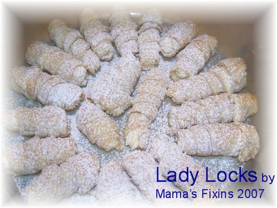 Lady Locks. Woooo hoooo I've been waiting for this recipe!!! Lady Locks Recipe, Clothes Pin Cookies, Clothespin Cookies, Delicate Cookies, Lady Locks, Dum Dums, Cream Horns, Italian Pastries, Cookie Table