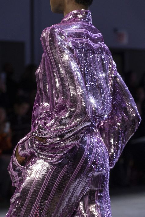 YUNG FUTURIST on Tumblr Metallic Fashion, Sally Lapointe, Fashion Corner, New York Fashion Week, New York Fashion, Look Fashion, Beyonce, Passion For Fashion, Runway Fashion