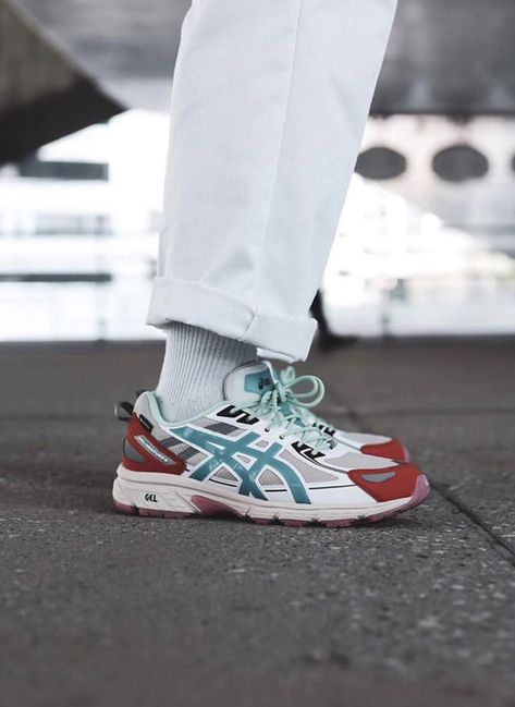 Atmos x Asics Gel Venture 6 Bright City Lights, Asics Gel Venture 6, Asics Gel Venture, Kicks Shoes, Sneaker Release, Trending Sneakers, Street Culture, Gym Shoes, Asics Gel