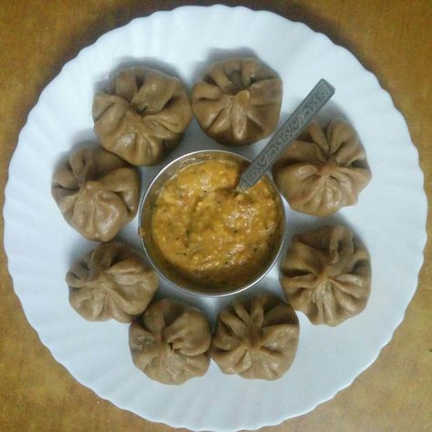 veg momos, whole wheat atta momos with tomato chutney Veg Momos, Tomato Chutney, Happy Food, Happy Foods, Whole Wheat, Chutney, Wheat, Dinner Recipes