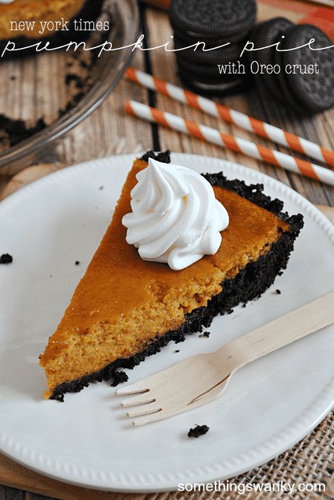 Pumpkin Cupcake Recipes, Vegetarian Cookies, Oreo Crust, Pumpkin Treat, Pumpkin Pie Recipes, Pumpkin Dessert, Pumpkin Cheesecake, Pie Dessert, Savoury Cake