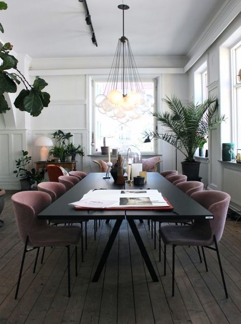 Artilleriet Studio In Rich Dark Tones And Light Pink Accents | my scandinavian home | Bloglovin’ Mid Century Dining, Luxury Dining, Dining Room Inspiration, Design Del Prodotto, Decor Minimalist, Scandinavian Home, Dining Space, Dining Room Lighting, Modern Dining Room