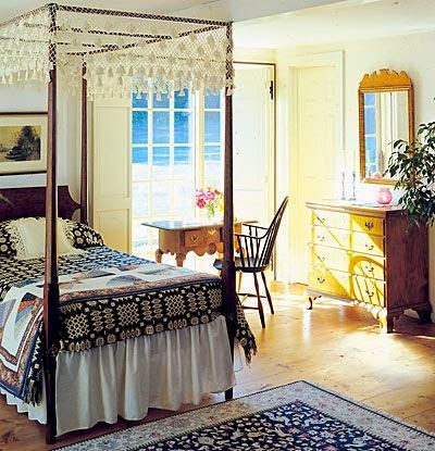 Prim Bedrooms, Colonial Bedrooms, Colonial Bedroom, Colonial Interiors, Colonial Kitchens, Colonial Interior Design, Lovely Bedroom, Colonial Decorating, Post Bed