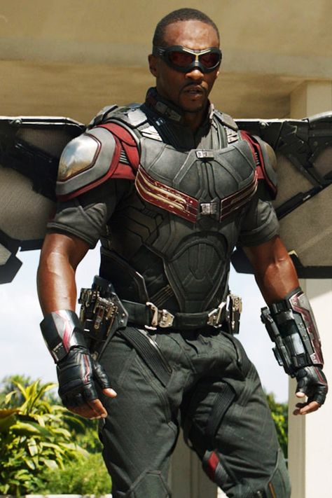 Falcon Outfit, Marvel Man, Falcon Marvel, Avengers Characters, Marvel Show, The Winter Soldier, The Falcon, Man Thing Marvel, Super Hero Costumes