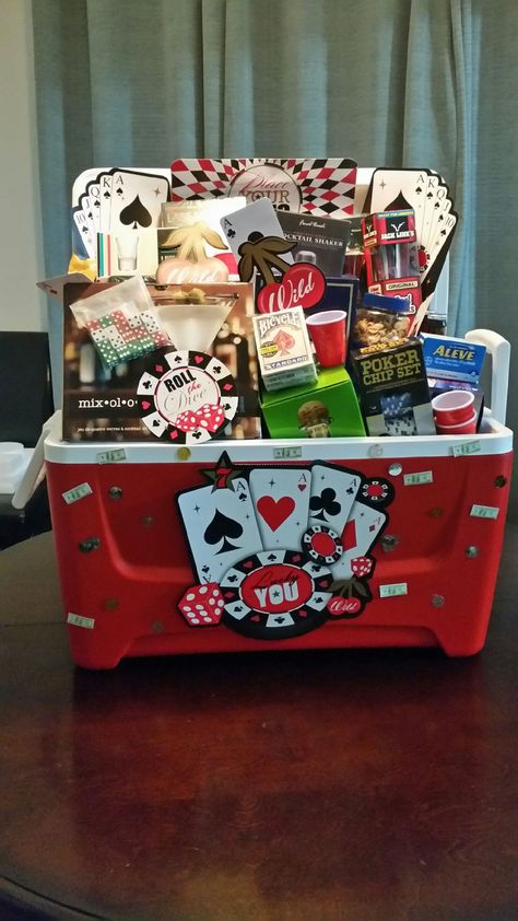 Las Vegas Themed Gift Basket, Casino Night Raffle Prizes, Poker Themed Gift Basket, Poker Fundraiser Ideas, Casino Theme Gift Basket, Casino Gift Basket Ideas, Poker Gift Basket, Casino Night Prizes, Casino Gift Ideas