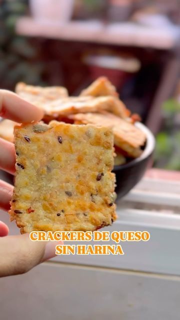 Healthy Bread, Delicious Bread, Keto Snacks, Sin Gluten, Veggie Recipes, Crackers, Low Carb Recipes, Keto Diet, Low Carb