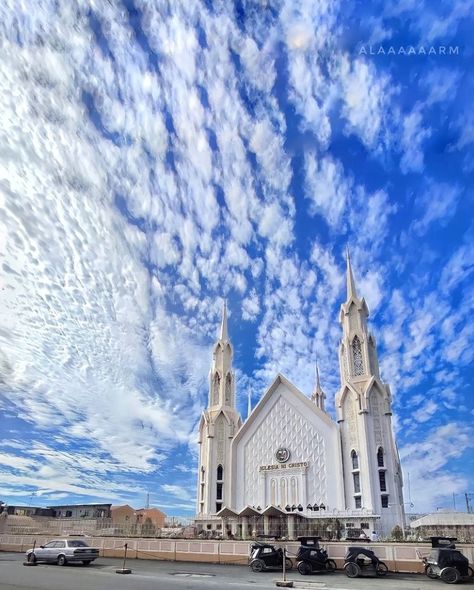 Iglesia Ni Cristo 🇮🇹 Valenzuela City, Church Of Christ, Churches Of Christ, God Almighty, Lord Jesus Christ, Cologne Cathedral, Notre Dame, Worship, Jesus Christ