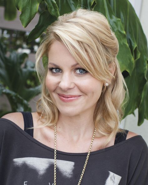 Candace Cameron Bure Hairstyles, Cameron Hair, Mother Of The Bride Hairdos, Mother Of The Groom Hairstyles, Mother Of The Bride Hair, Cameron Bure, Candace Cameron, Candace Cameron Bure, Dark Blonde Hair