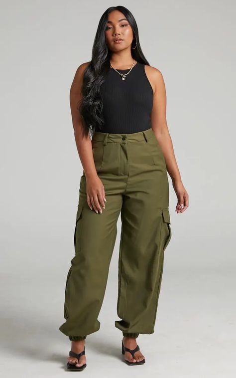 2024 Spring Midsize Outfits for Women - Wardrobe Essentials, Classy Capsules, and More Khaki Cargo Pants Outfit, Cargo Pants Outfit Summer, Cargo Pants Outfit Street Style, Green Cargo Pants Outfit, 2023 Clothes, Women's Wardrobe Essentials, Club Attire, Winter Sewing, Style Cargo Pants