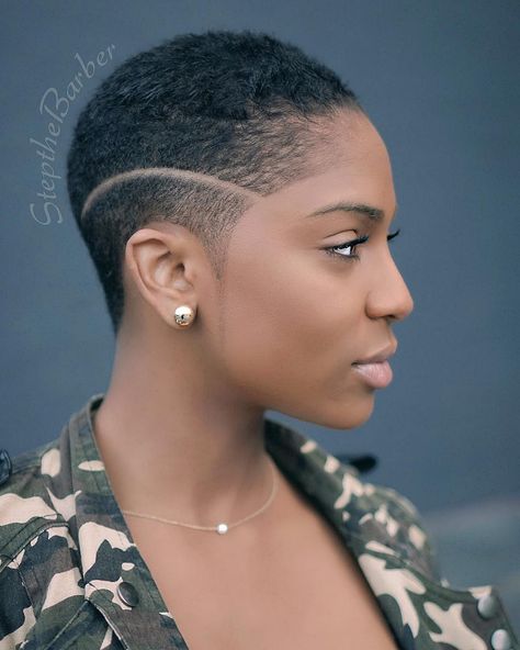 5,620 Likes, 88 Comments - Click Link For Prices & Appt's (@stepthebarber) on Instagram: “✨ Black Girl Magic.. The ever so talented @taylornlang.. I snapped this one before we went and…” Low Haircuts, Fade Haircut Women, Low Cut Hairstyles, Shaving Cut, Short Hair Styles African American, Short Natural Haircuts, Cabello Afro Natural, Black Hairstyle, Short Shaved Hairstyles