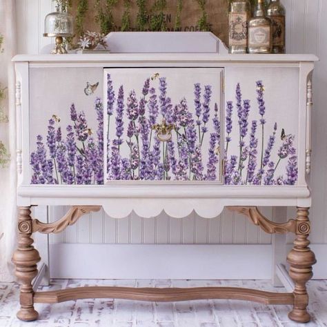 CHAMPS DE LAVENDE - Rub on Furniture Transfer by Redesign with Prima - Visit our #Etsy shop to see this and many other beautiful designs.
www.pattersonartstudio.com Lavender Decor, Rice Paper Decoupage, Redesign With Prima, Image Transfers, Rub On Transfers, Prima Marketing, Themed Decor, Lavender Fields, French Furniture