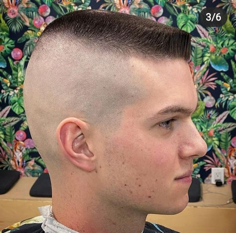 Flat Top Fade, Army Haircut, Back To School Haircuts, Military Haircuts Men, Young Men Haircuts, High And Tight Haircut, Male Haircuts Curly, Buzz Cut Hairstyles, Military Haircut