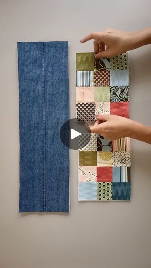 Jeans Purse Diy, Denim Purse Diy, Denim Upcycle Diy, Denim Bag Tutorial, Diy Jeans Bag Tutorial, Denim Patchwork Bag, Diy Jean Bag, Diy Handmade Bags, Recycled Denim Bags