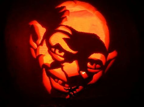 Gollum-one of our pumpkin carvings 2016 The Hobbit Pumpkin Carving, Gollum Pumpkin Carving, White Tree Of Gondor, Pumkin Carving Intricate, D&d Pumpkin Carving, Classic Monster Pumpkin Carving, Pumpkin Carver, Pumkin Carving, Creative Pumpkin Carving