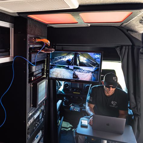 Ship Control Room, Security Monitor Room, Mobile Command Center Vehicles, Surveillance Van, Mobile Command Center Vehicles Sci Fi, Incident Command System, Mobile Command Center, Semi Trucks Interior, Army Images