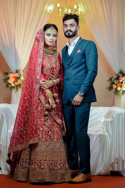 Muslim Couple Poses, Dulha Pose, Outfits For Groom, Muslim Wedding Photos, Reception Couple, Marriage Photo, Muslim Marriage, Muslim Wedding Photography, India Actress