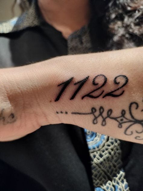 If you're seeing 1122, it means your angels are acknowledging your spiritual growth and awakening. They are showing you that you're on the right path to knowing yourself and others more deeply. 1122 Tattoo, 1111 Tattoo Design, Angel Number Tattoo, Sticker Sleeve, Knowing Yourself, Number Tattoo, Number Tattoos, Henna Body Art, On The Right Path