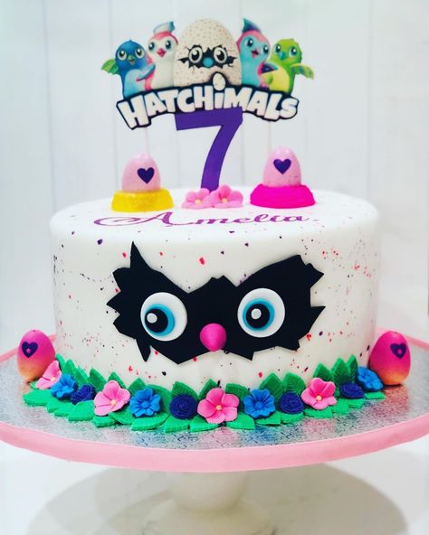 Hatchimal Birthday Party, Hatchimals Birthday Cake, Hatchimals Cake, Hatchimals Birthday Party Ideas, Suprise Birthday, Huge Cake, Golden Birthday, Frozen Party, Birthday Party Cake