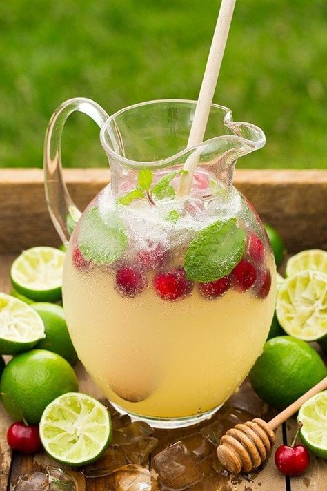 Sparkling Honey Limeade Punch Recipe  - Non-Alcoholic Drinks To Refresh Your Summer #punch #recipes #summer #nonalcoholic Limeade Punch, Drinks For Summer, Summer Drinks Nonalcoholic, Limeade Recipe, Non Alcoholic Punch, Summer Drinks Alcohol, Party Drinks Alcohol, Drink Recipes Nonalcoholic, The Hangover