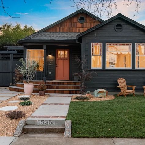 Our Work - Craftsman - Exterior - Portland - by Green Touch Architecture & Planning | Houzz Small Bungalow Exterior, Farmhouse Bungalow, Small Bungalow, Exterior Home Design, Craftsman Farmhouse, Dark Paint, Bungalow Exterior, Craftsman Exterior, Bungalow Homes