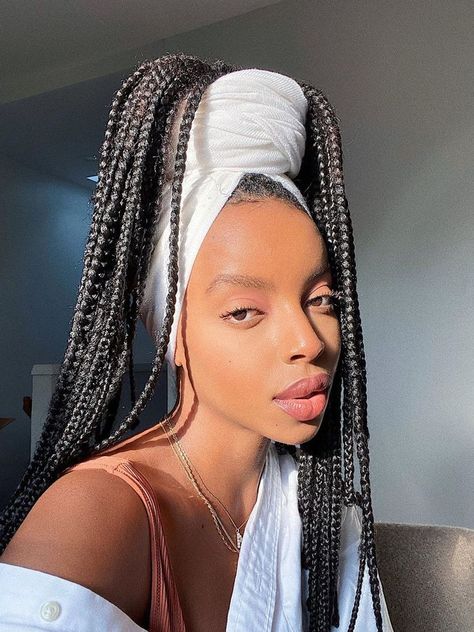 Aysha Sow Braid Aesthetic, Hairstyles Scarf, Aesthetic Braids, Braids Aesthetic, Head Braid, Headwrap Hairstyles, New Natural Hairstyles, Aesthetic Hairstyles, Hairstyles Aesthetic