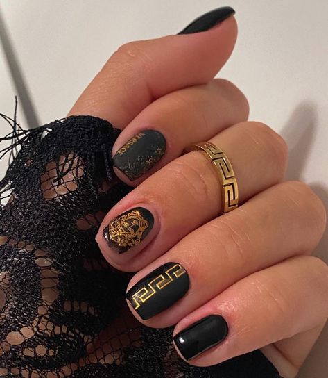 Versace Nails, Minimal Nails Art, Mens Nails, Art Guide, Hippie Nails, Punk Nails, Edgy Nails, Minimal Nails, Nail Ring