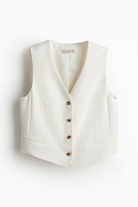 Dressad kostymväst - Vit - DAM | H&M FI White Vest Suit, Bali Outfit, Navy Pleated Skirt, White Waistcoat, Tailored Vest, White Vest, Tailored Suit, White Suit, Outfit Check